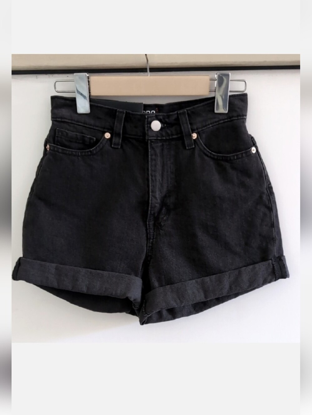 BDG URBAN OUTFITTERS | Women's Black Mom High Rise Rolled Hem Shorts